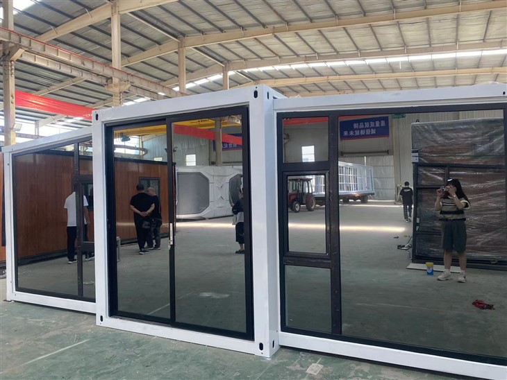 Moveable Prefab Expandable Container House