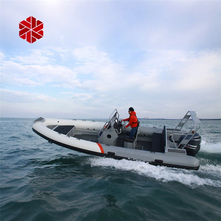 Alumiiniumist ribi dinghy